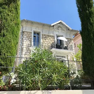 https://villa-le-nid.fr-provencehotel.com